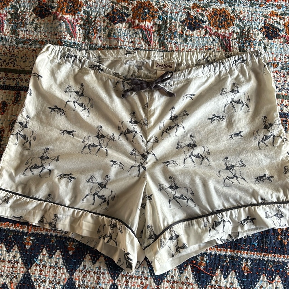 Bed Head pajama shorts with horses and dogs print. Size Small.